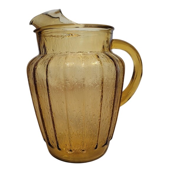 Vintage Anchor Hocking Honey Gold Sprucewood Ribbed Pitcher with Ice Lip - Picture 1 of 7